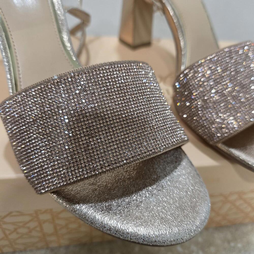 Jewel Badgley Mischka Women's Hattie Ankle Strap Sandal Rose Gold Women's Size 8 - Picture 4 of 9